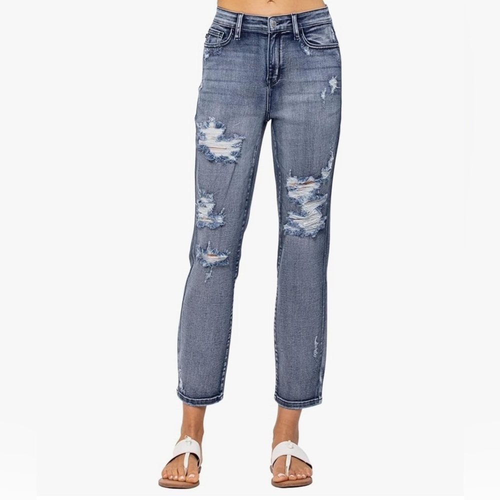 Judy Blue Boyfriend Fit High Rise Destroyed Light Wash Jeans Size 26